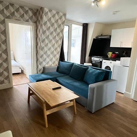 Comfy 2 Bedroom Apartments - Finchley Road, Londra Exterior foto