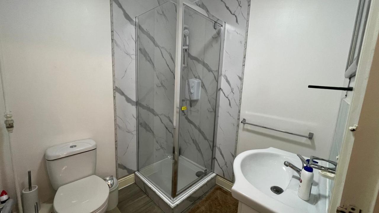 Comfy 2 Bedroom Apartments - Finchley Road, Londra Exterior foto