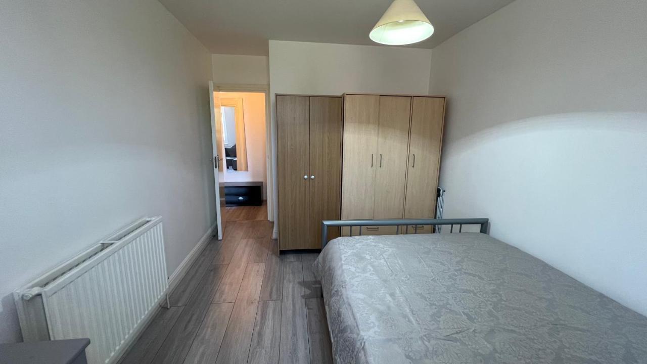 Comfy 2 Bedroom Apartments - Finchley Road, Londra Exterior foto