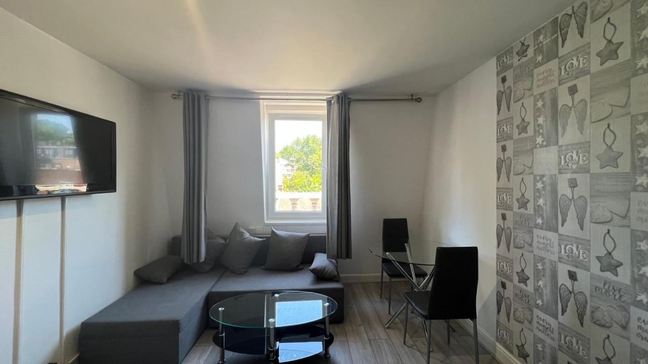 Comfy 2 Bedroom Apartments - Finchley Road, Londra Exterior foto