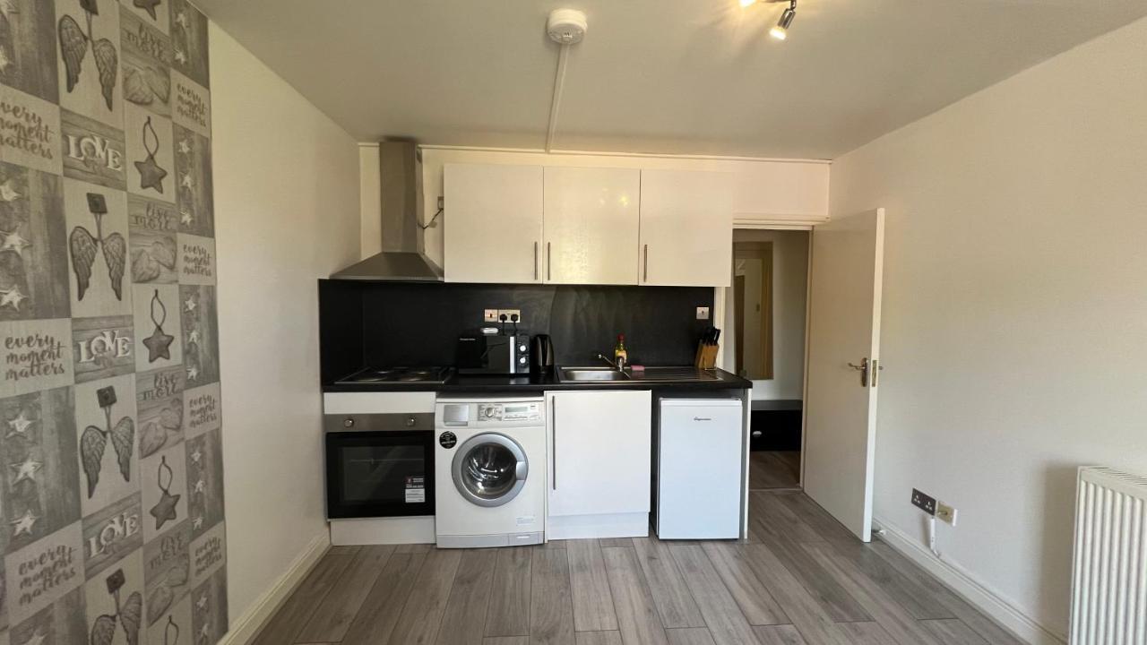 Comfy 2 Bedroom Apartments - Finchley Road, Londra Exterior foto