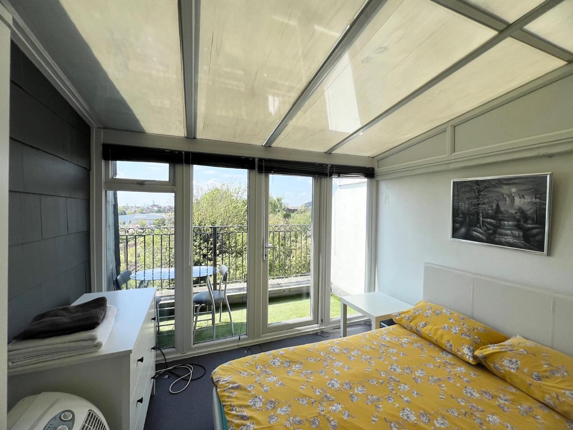 Comfy 2 Bedroom Apartments - Finchley Road, Londra Exterior foto